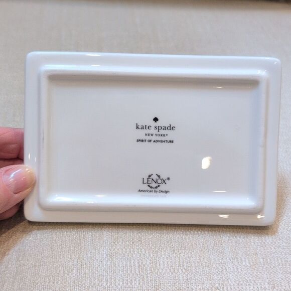Kate Spade New York x Lenox Spirit of Adventure White Trinket Tray Gold Rim Dish - Picture 7 of 8